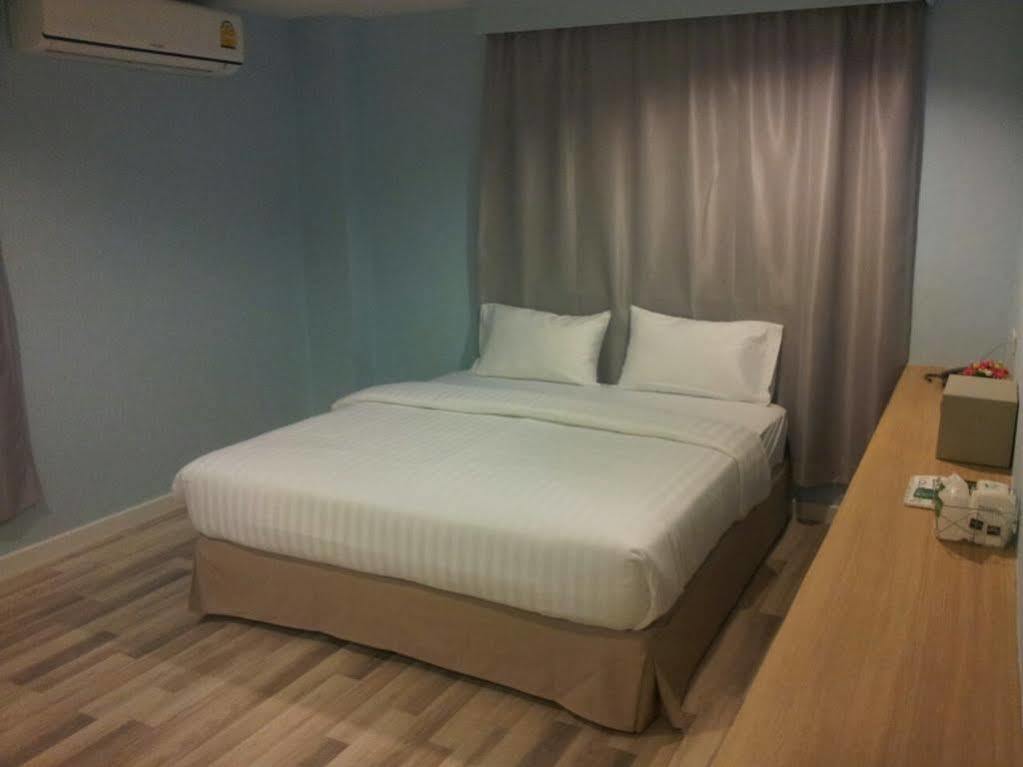 Nantra Cozy Pattaya Hotel Exterior photo